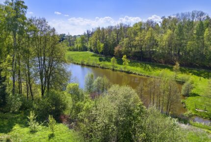 Galerie - Stavební pozemek s výhledem na rybník