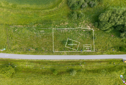 Galerie - Stavební pozemek s projektem domu na Křivoklátsku